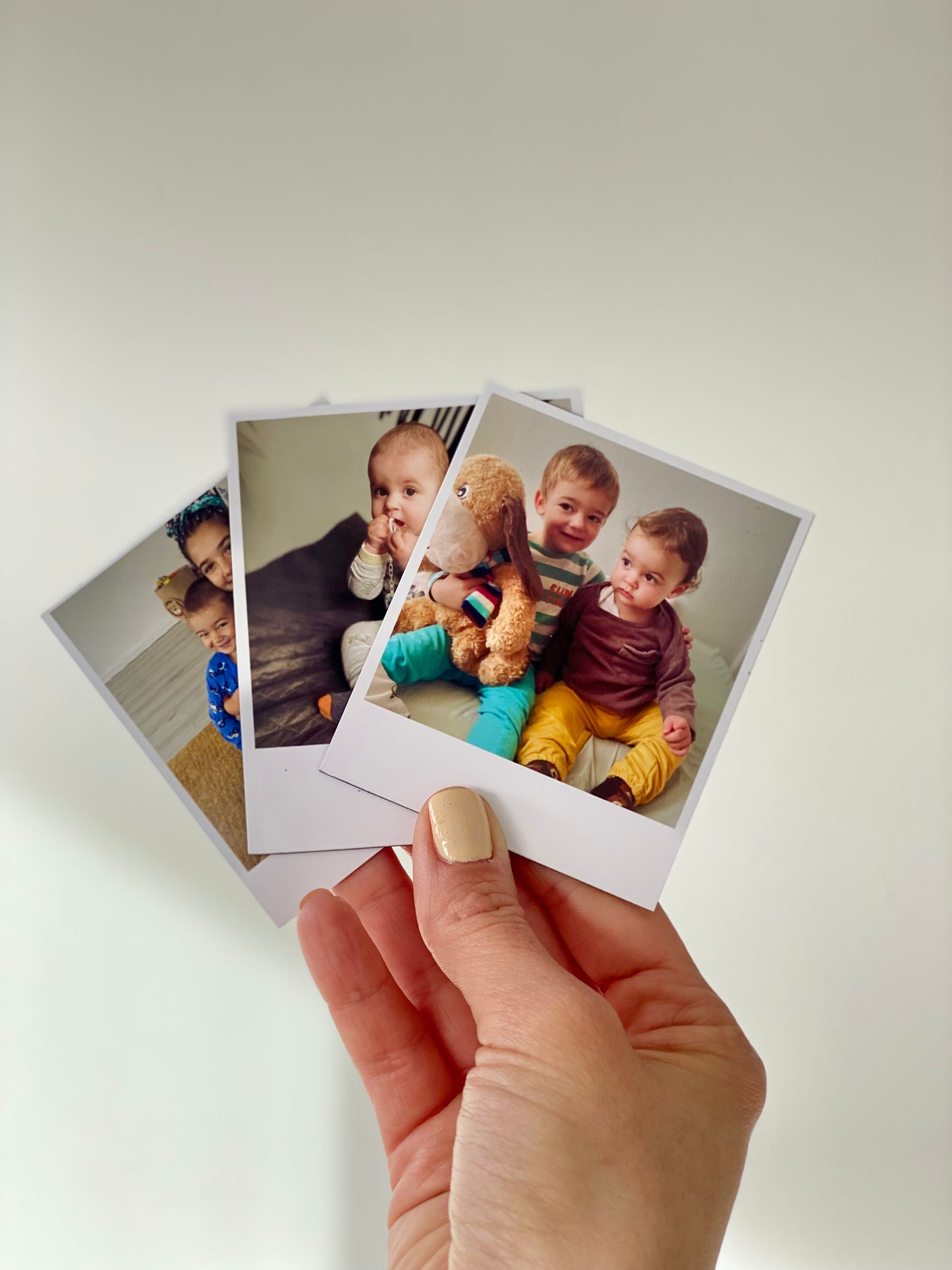 RETRO PHOTO MAGNETS